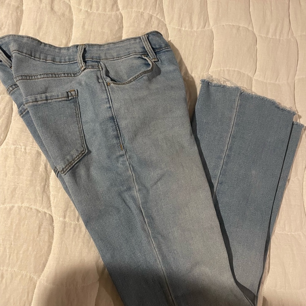 Old navy woman’s flare jean